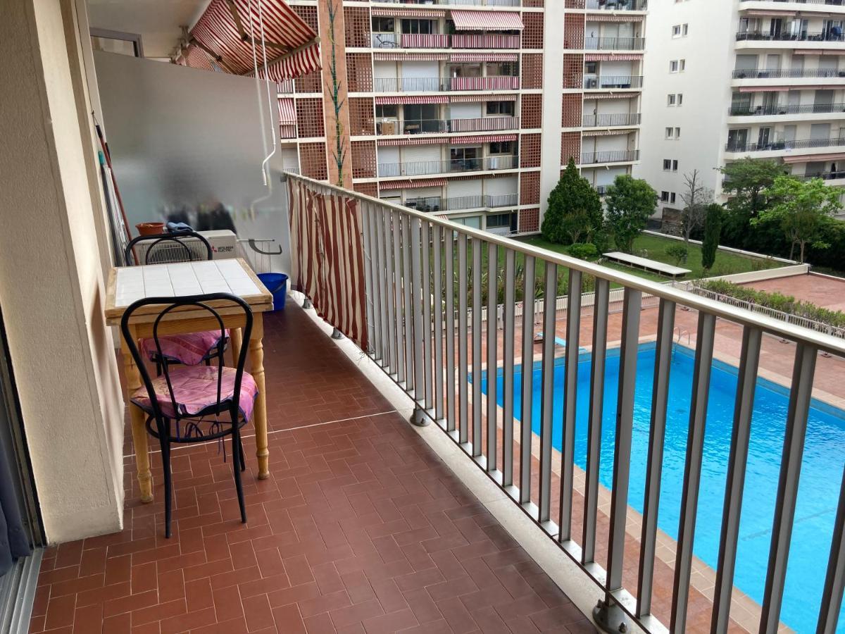 Studio Climatise Et Piscine En Bord De Mer Roquebrune-Cap-Martin Exterior photo
